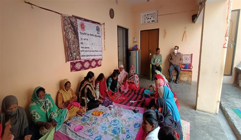 Designing And Packaging Trade-Zari Work (District-PRAYAGRAJ)