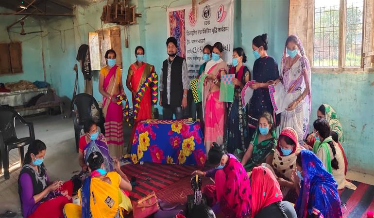 Designing and Packaging, Trade- Tharu Work (District-Lakhimpur Khiri)